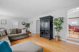 989 Union St - Image 4