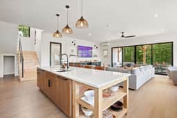 70 Greystone - Le Grand Maison - Image 2