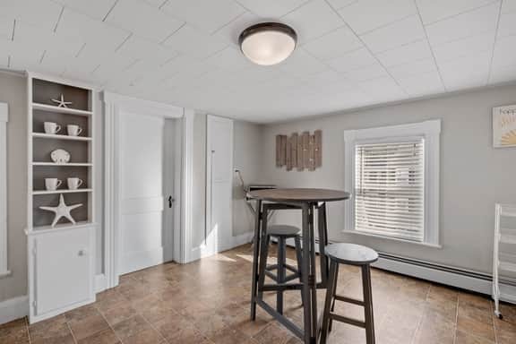 21B Portsmouth Ave - Image 2