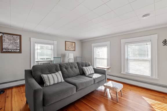 21B Portsmouth Ave - Image 4