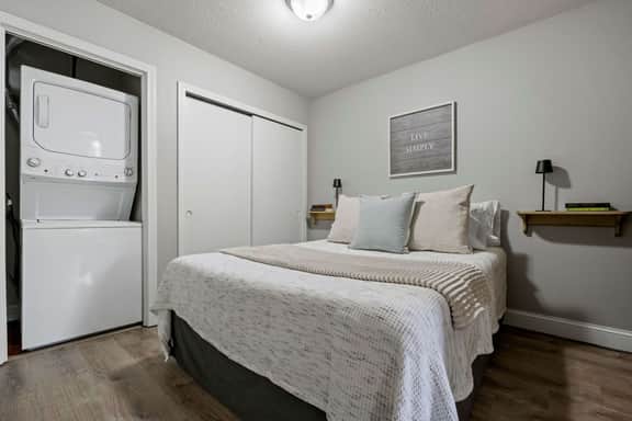 5-5 Blackstone Dr - Image 3
