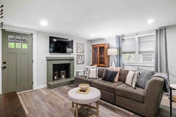 31 Water St #3 - Image 2