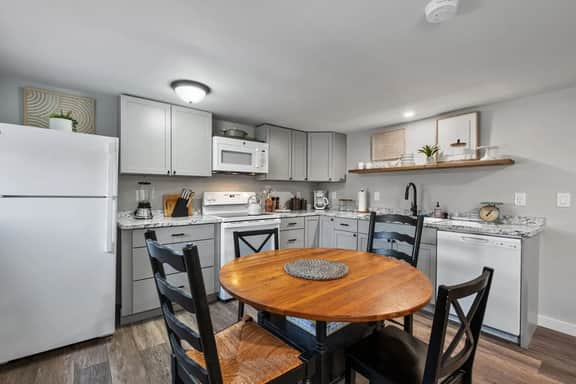 31 Water St #3 - Image 3