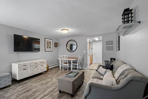 201 Cocheco Ct - Image 5