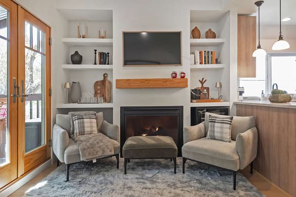 1123Woodside2Bed3Ba - Image 1