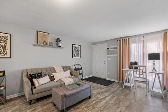 201 Cocheco Ct - Image 1